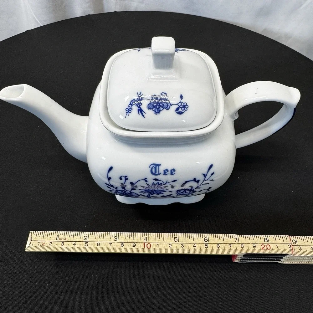 Vintage Blue &‎ White Onion Pattern German TEE Kettle